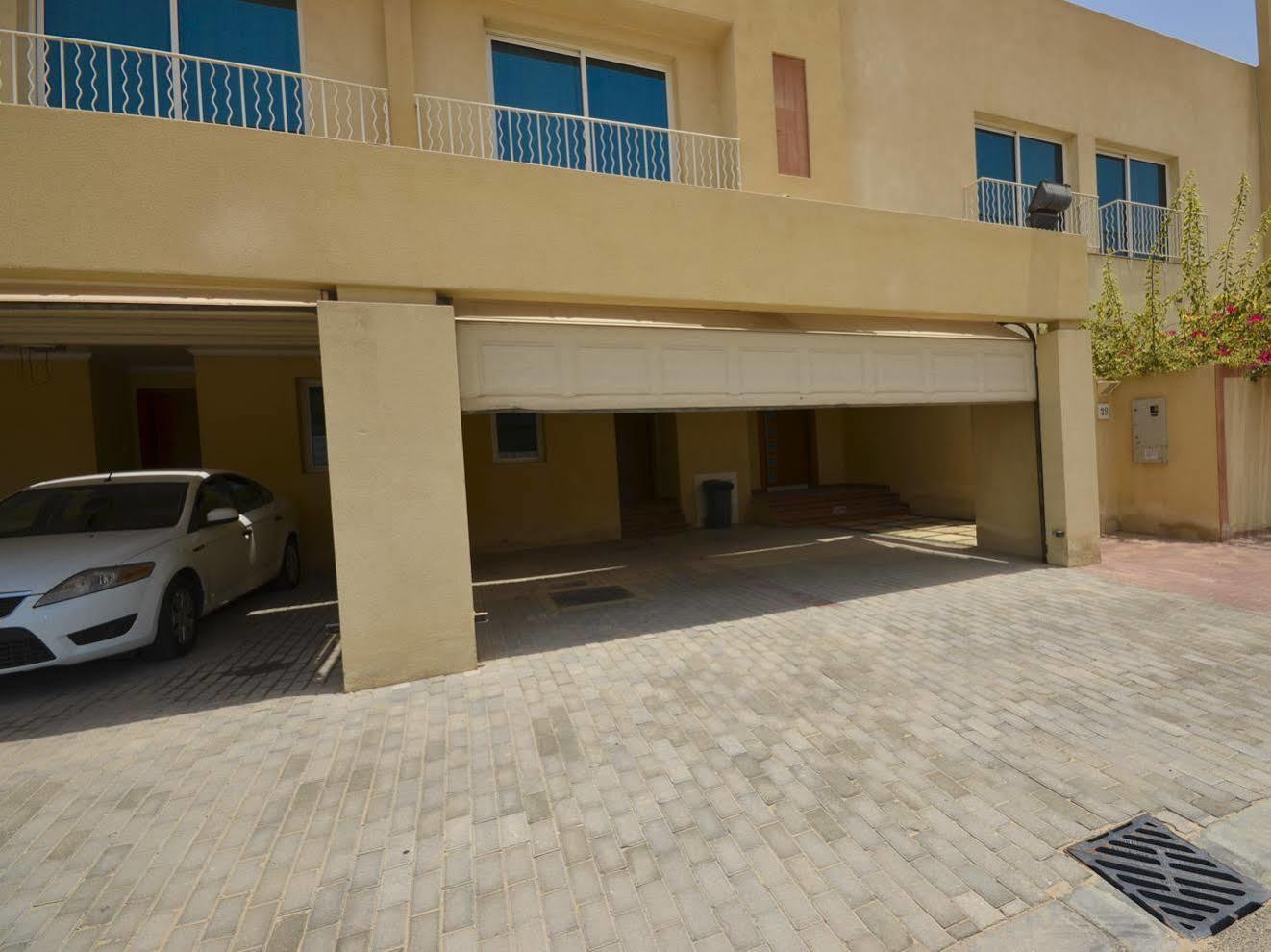 Coral Boutique Villas Dubai Exterior photo